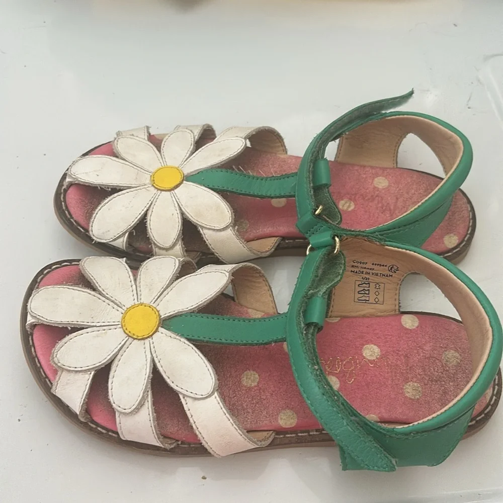 Mini Boden Floral Sandals - Green and White - Picture 3 of 6